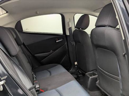 Used 2018 Toyota Yaris iA FWD image 18