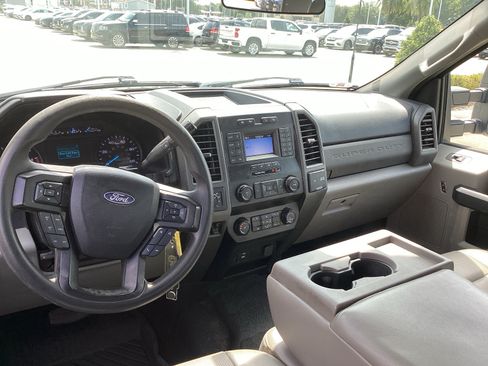 Used 2021 Ford F250 XL w/ STX Appearance Package AWD/4WD image 12