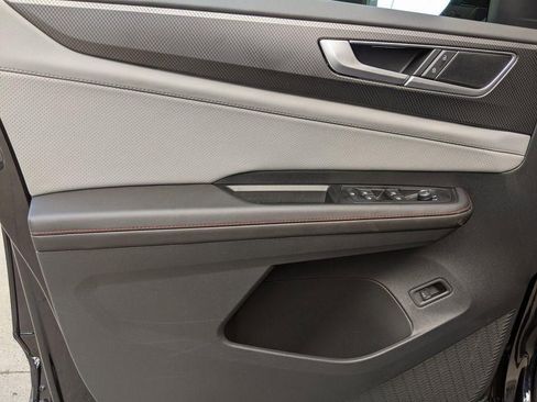 New 2026 Volkswagen Atlas Peak Edition image 9