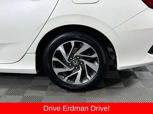 Used 2017 Honda Civic EX image 4
