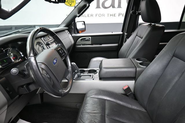 Used 2014 Ford Expedition Limited w/ Equipment Group 301A AWD/4WD image 16