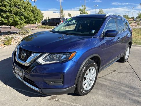 Used 2019 Nissan Rogue SV AWD/4WD image 3