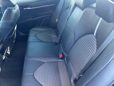 Used 2021 Toyota Camry SE w/ Convenience Package FWD image 16