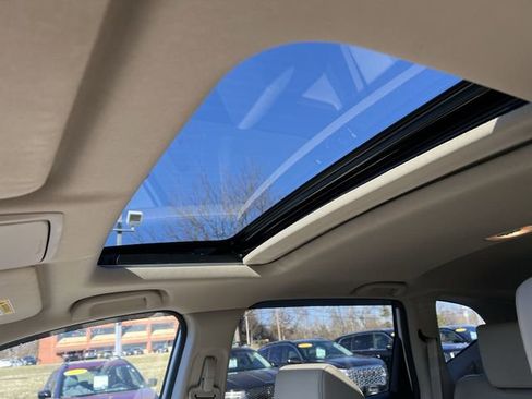 Used 2022 Honda CR-V Touring image 20