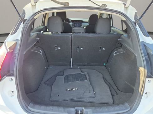 Used 2023 Nissan Kicks SV image 30