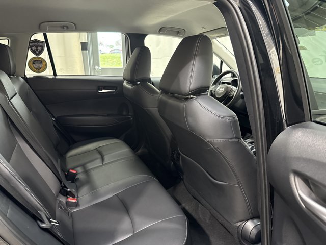 Used 2025 Toyota Corolla Cross XLE FWD image 28