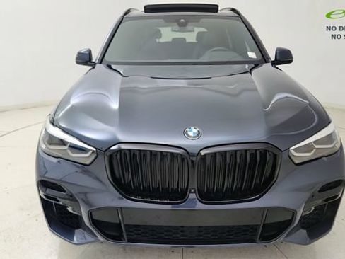 Used 2022 BMW X5 xDrive40i w/ M Sport Package AWD/4WD image 2