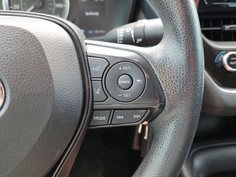 Certified 2022 Toyota Corolla LE FWD image 21