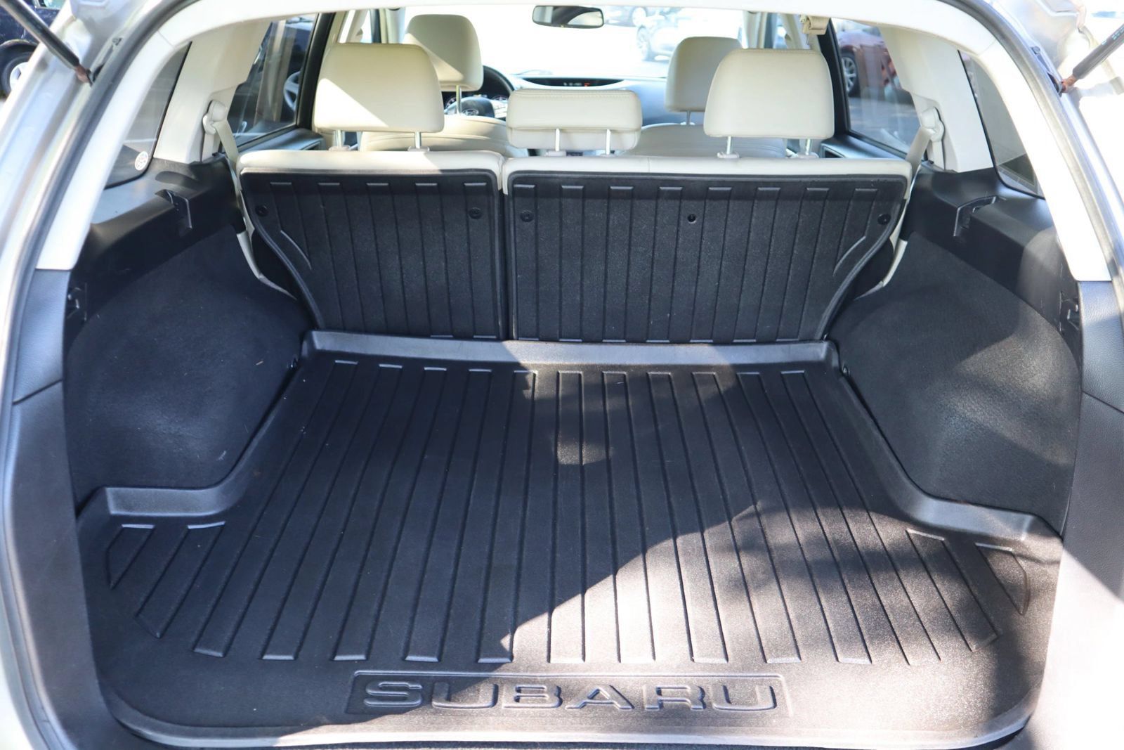 Used 2014 Subaru Outback 3.6R Limited AWD/4WD image 13