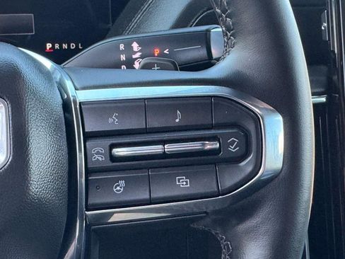 Used 2025 GMC Yukon XL Denali image 22