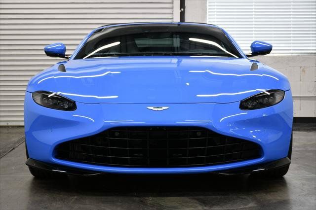 Used 2021 Aston Martin V8 Vantage Roadster RWD image 23