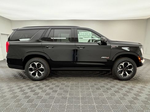 New 2026 GMC Yukon AT4 w/ AT4 Premium Plus Package AWD/4WD image 9