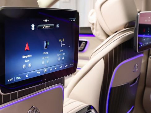 New 2026 Mercedes-Benz Maybach S 580 4MATIC image 11