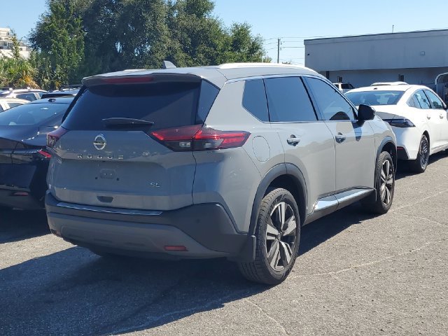 Used 2021 Nissan Rogue SL w/ Premium Package FWD image 4