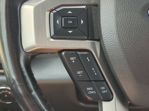 Certified 2022 Ford F250 Platinum AWD/4WD image 24