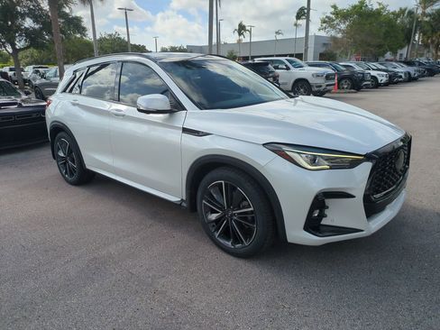 Used 2023 INFINITI QX50 Sport AWD/4WD image 2