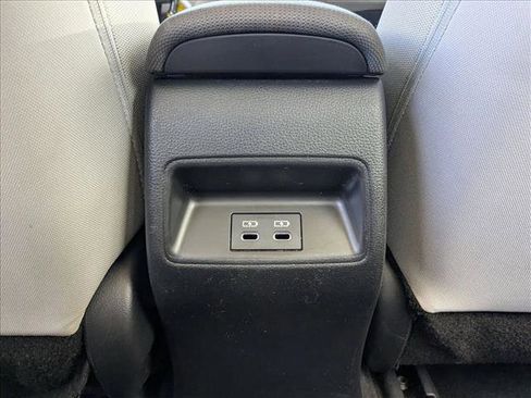 Used 2023 Toyota Corolla LE image 16