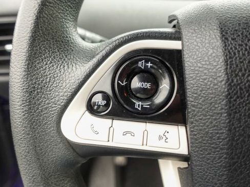 Certified 2017 Toyota Prius Two image 15