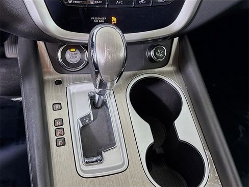 Used 2017 Nissan Murano SV image 10