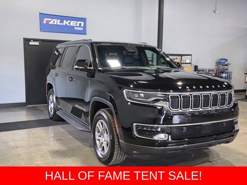 Used 2022 Jeep Wagoneer Series I AWD/4WD image 3
