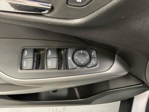 Used 2024 Chevrolet Trax RS w/ Driver Confidence Package FWD image 10