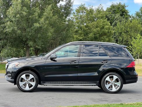 Used 2017 Mercedes-Benz GLE 350 4MATIC w/ Premium 2 Package image 2