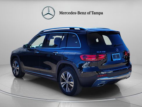 New 2025 Mercedes-Benz GLB 250 image 3
