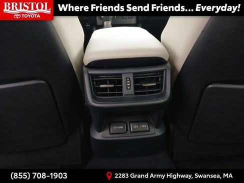 Used 2025 Lexus ES 350 w/ Premium Package image 18