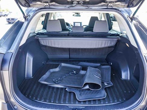 Used 2020 Toyota RAV4 XLE image 23