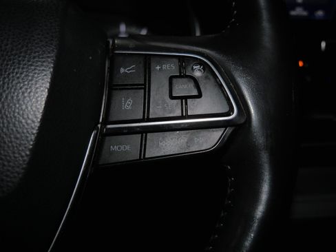 Certified 2020 Toyota Highlander Platinum image 28