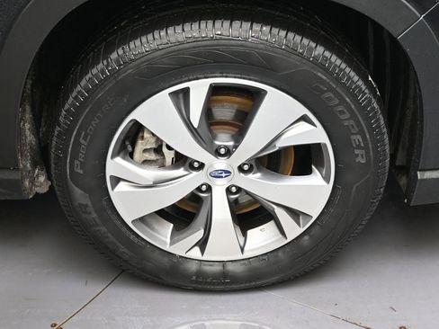 Certified 2024 Subaru Ascent Premium w/ Convenience Package image 10