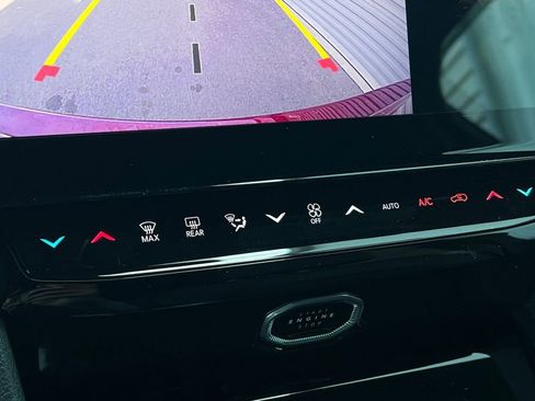 New 2026 Jeep Grand Cherokee Altitude image 21