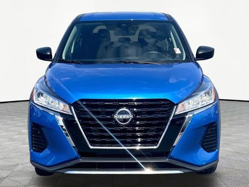 Used 2024 Nissan Kicks S image 2
