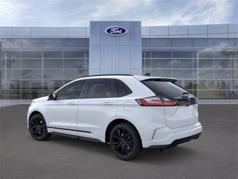 New 2024 Ford Edge SE w/ Black Appearance Package image 26