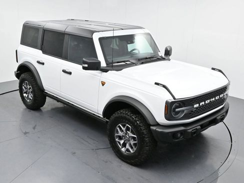 Used 2025 Ford Bronco Badlands AWD/4WD image 39