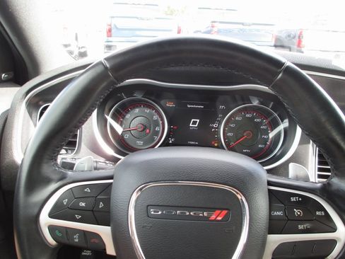 Used 2016 Dodge Charger R/T image 21