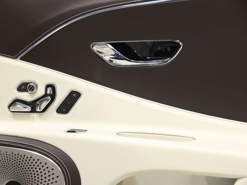 Used 2020 Bentley Flying Spur W12 image 94