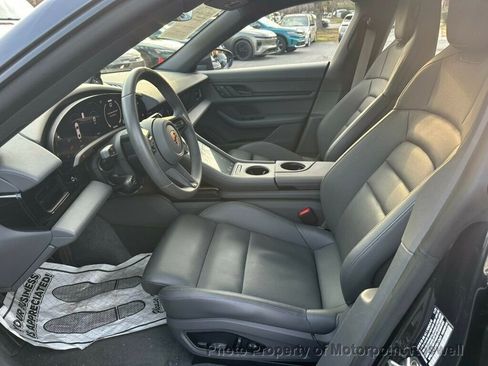 Used 2024 Porsche Taycan image 14