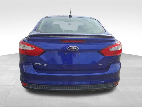 Used 2014 Ford Focus SE w/ Equipment Group 201A image 4