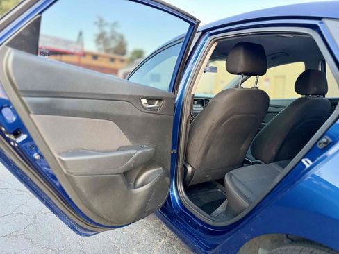Used 2019 Hyundai Accent SE FWD image 16