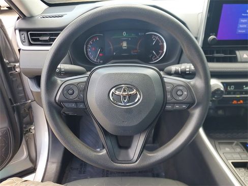 Used 2024 Toyota RAV4 XLE image 20