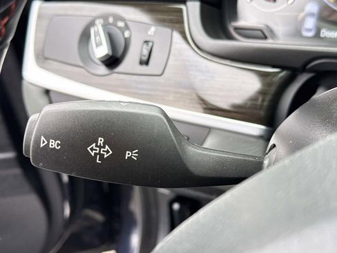 Used 2013 BMW M5 RWD image 23