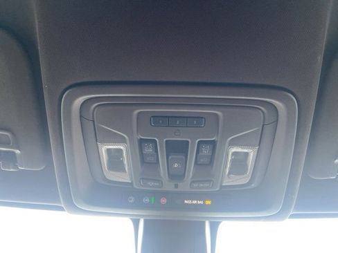 Used 2021 GMC Sierra 1500 Denali w/ Denali Ultimate Package image 28