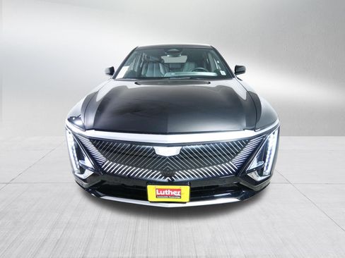Used 2024 Cadillac Lyriq Luxury w/ LPO, Floor Liner Package AWD/4WD image 2