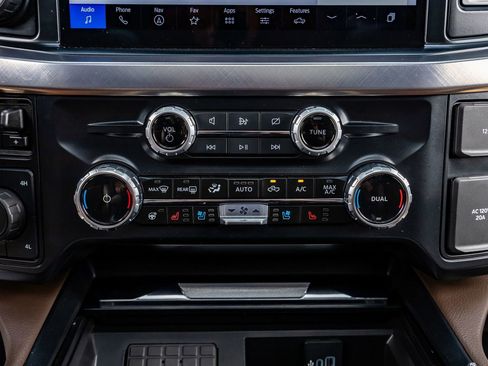 Used 2024 Ford F350 King Ranch w/ FX4 Off-Road Package image 26