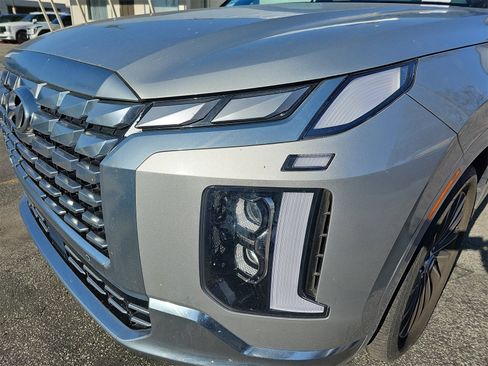 Used 2024 Hyundai Palisade Calligraphy image 10