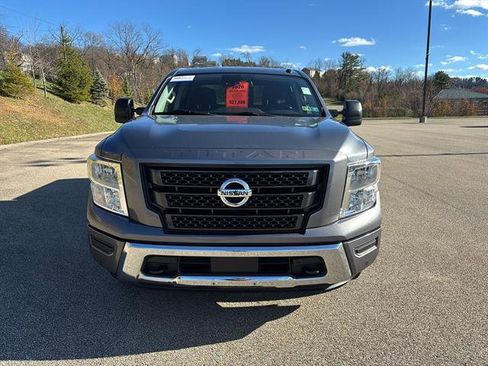 Used 2020 Nissan Titan SV w/ SV Convenience Package image 7
