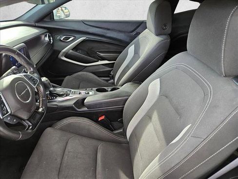 Used 2020 Chevrolet Camaro LT image 18