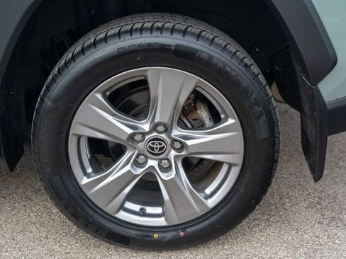 Used 2022 Toyota RAV4 XLE image 9