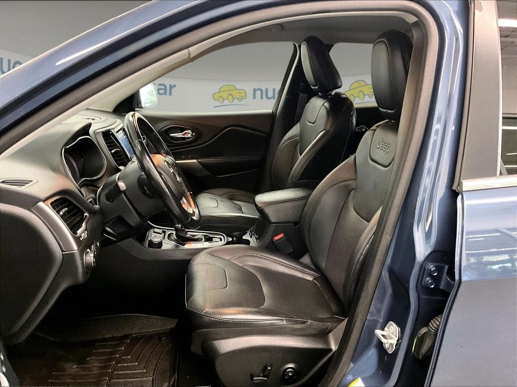 Used 2020 Jeep Cherokee Limited AWD/4WD image 10